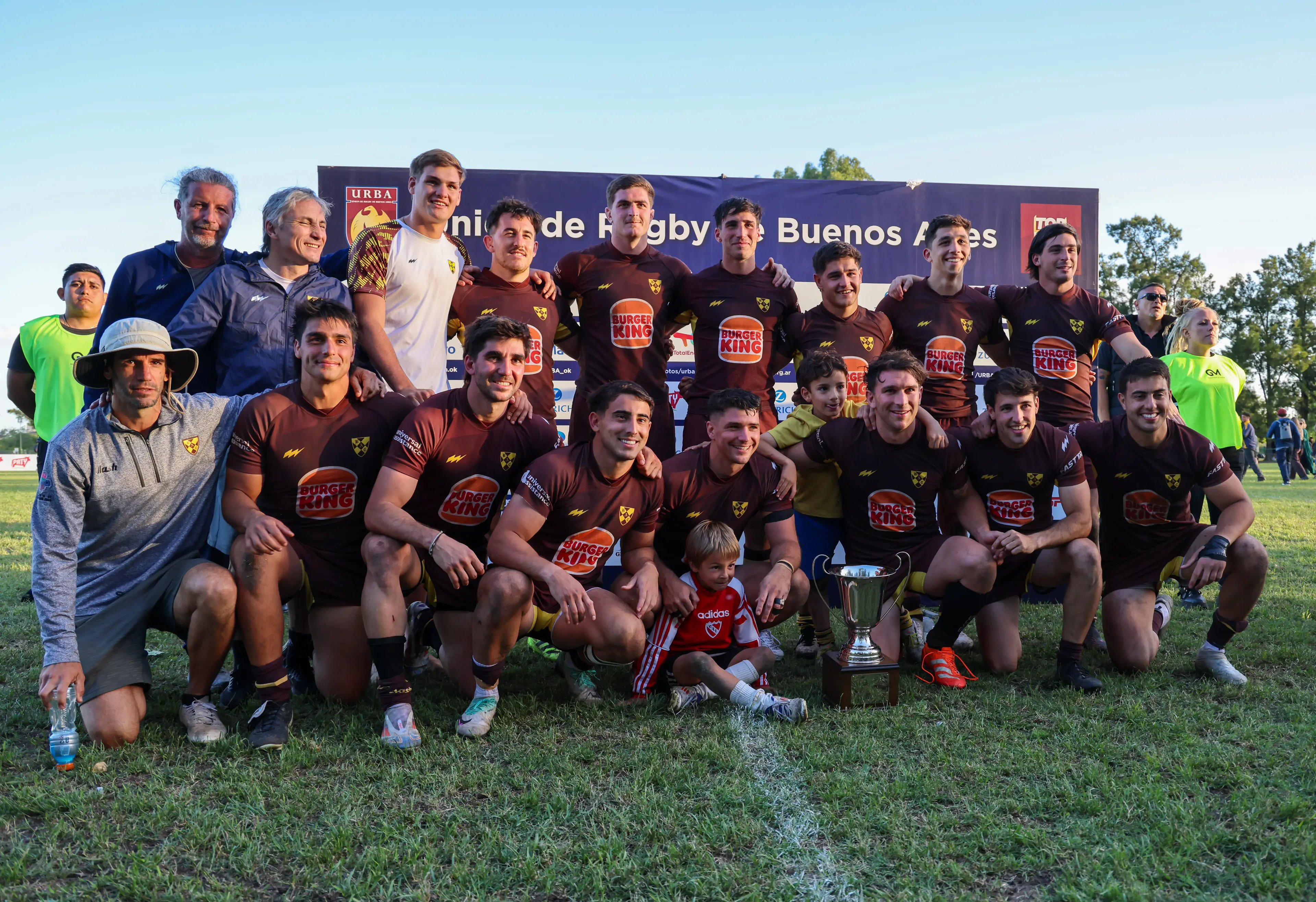 Belgrano superó a SIC en la final y se quedó con la Copa de Oro del Seven de División Superior de la URBA