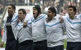 Los Pumas parten a Sudafrica con un cambio
