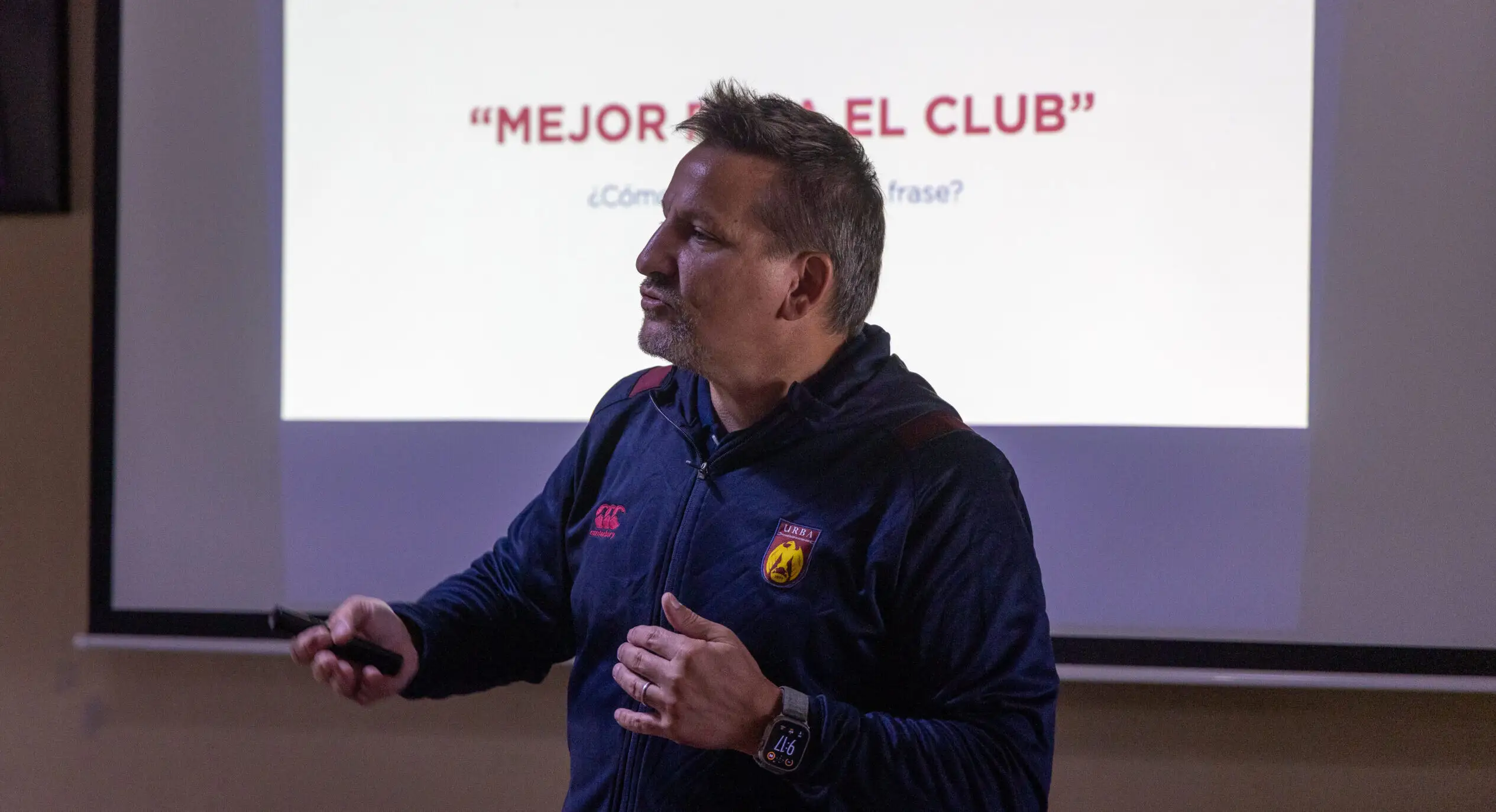 Charla URBA “Mejor para el club” del especialista Esteban Minoyetti