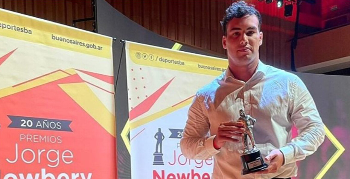 Tomas Meyrelles fue el ganador en rugby del Premio «Jorge Newbery»
